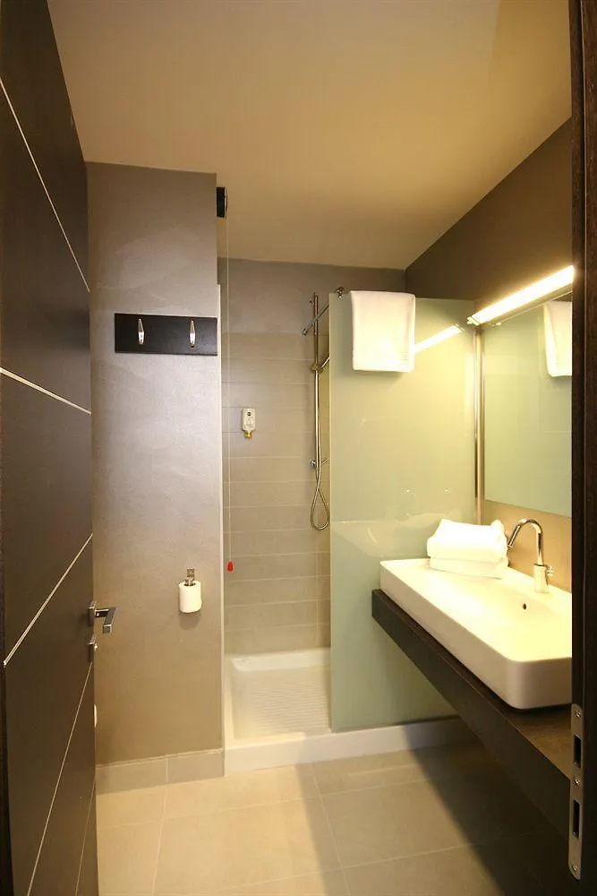 B&B Hotel Milano-Monza 3*, Monza Italien